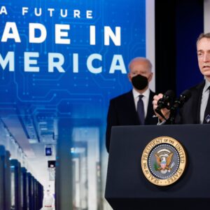 Intel CEO reveals how he plans to rebuild the struggling chip industry by creating ‘the largest silicon manufacturing location on the planet’ here on US soil