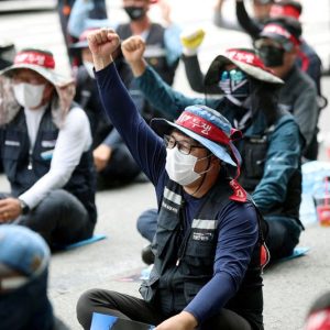 Striking S.Korean truckers say they may block coal to power plant