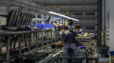 China’s Factory-Gate Prices Remain in Deflation in November