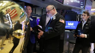 Wall Street ends higher as investors eye upcoming jobs data