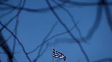 Analysis-Greek bonds snapping at heels of southern Europe’s best in class