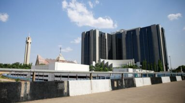 Nigeria cenbank to tighten policy to curb inflation, asks banks to boost capital